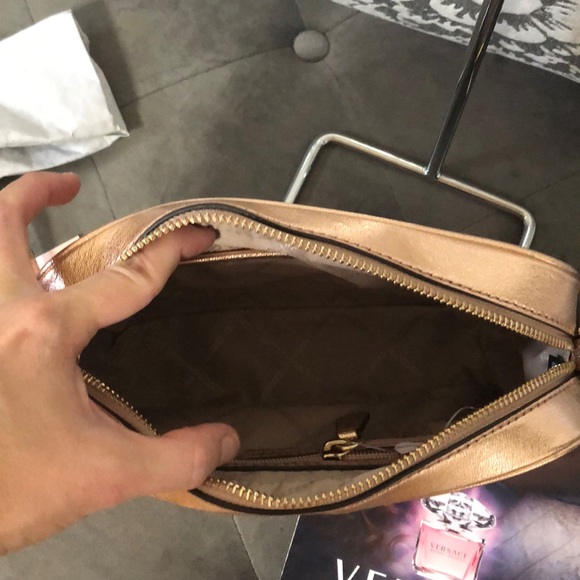 NWT Michael Kors LT Rose Crossbody - Picture 7 of 8